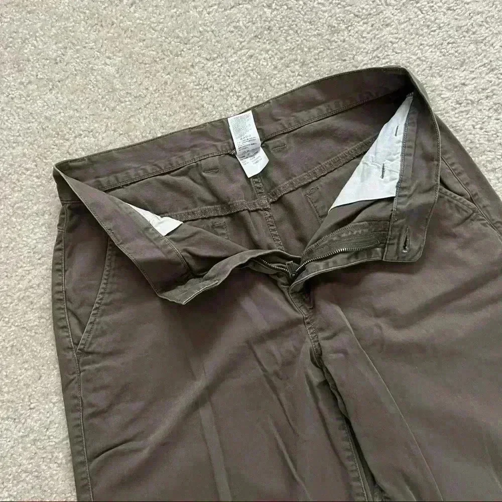 The North Face Men’s Shorts Olive Green Men’s Size 34 Long style#AU8W Outdoor